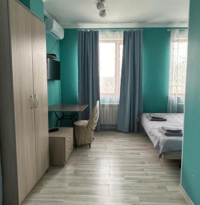 Талисман Hotel Aktau  Kültér fotó