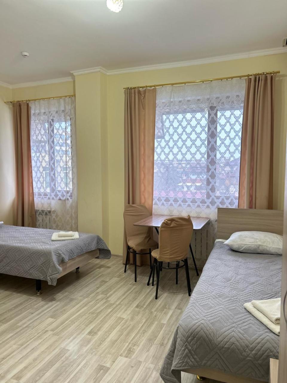 Талисман Hotel Aktau  Szoba fotó