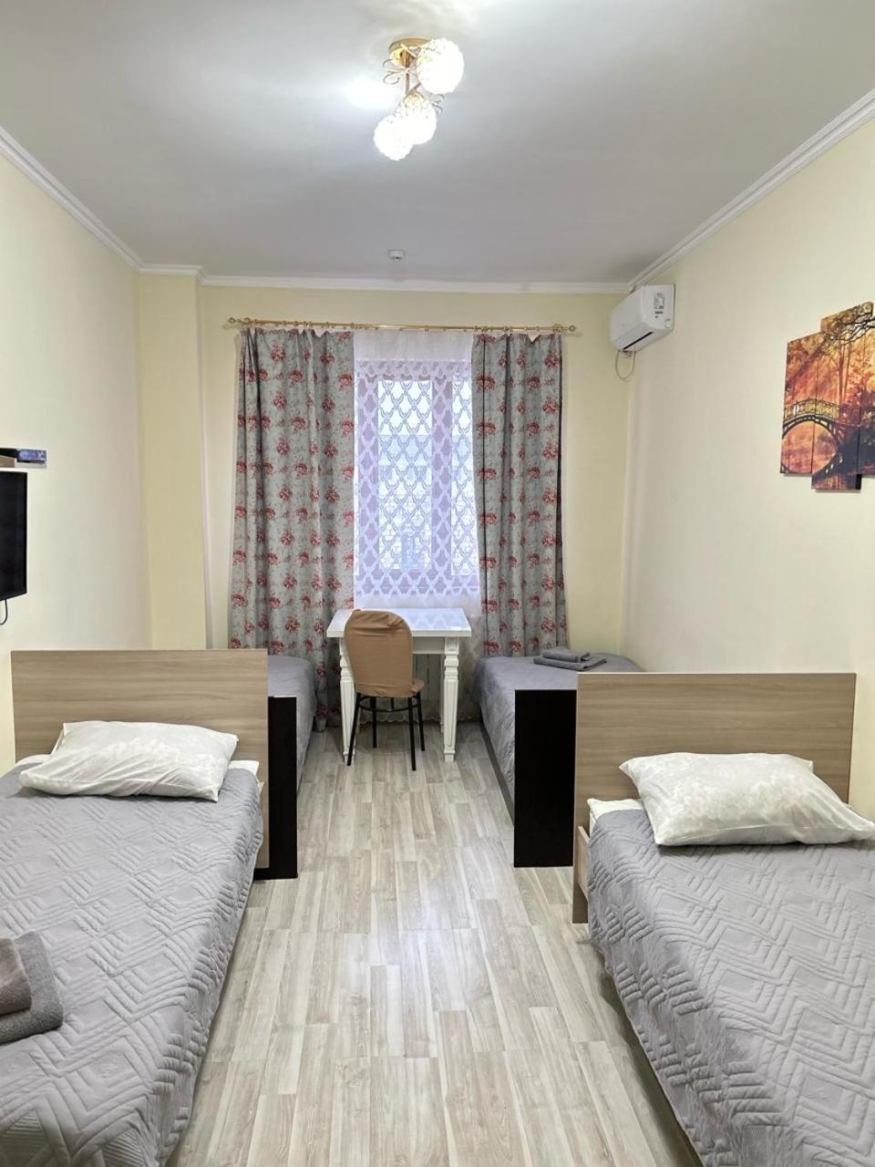 Талисман Hotel Aktau  Szoba fotó